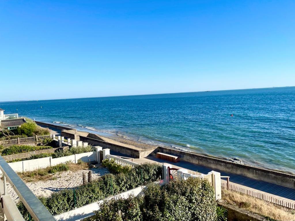 Large Studio Direct Access To The Beach Pornichet Exterior photo